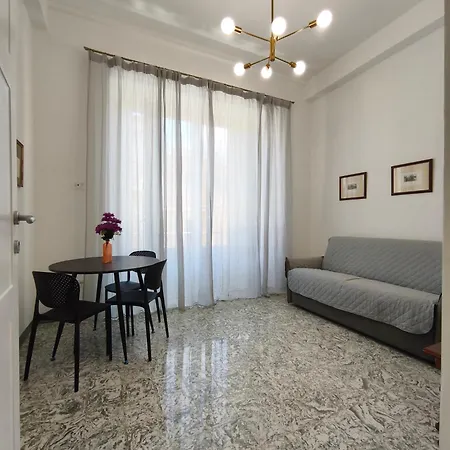 Palazzo San Giorgio 1924 3* Scilla